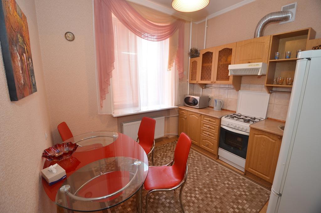 Apartments In The City Center On Sobornaya Street Nikolayev Quarto foto